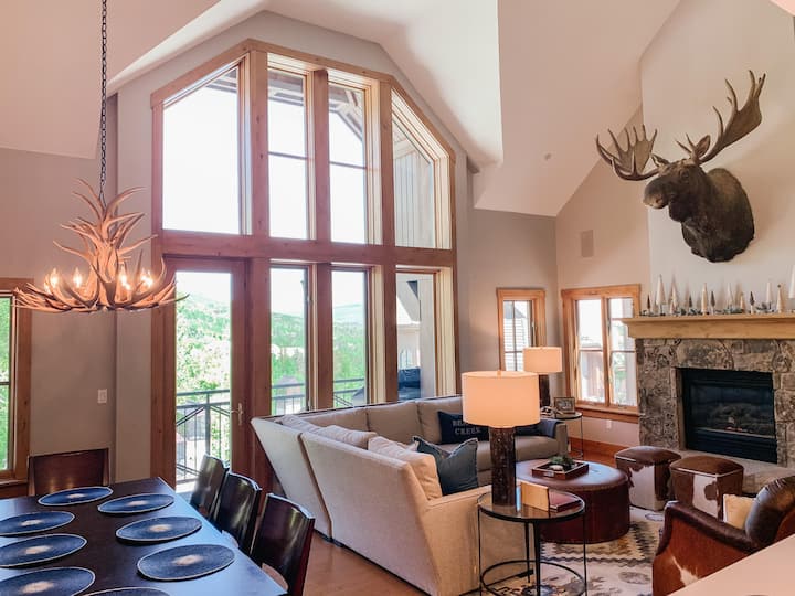 Luxurious Town Home In The Heart Of Beaver Creek