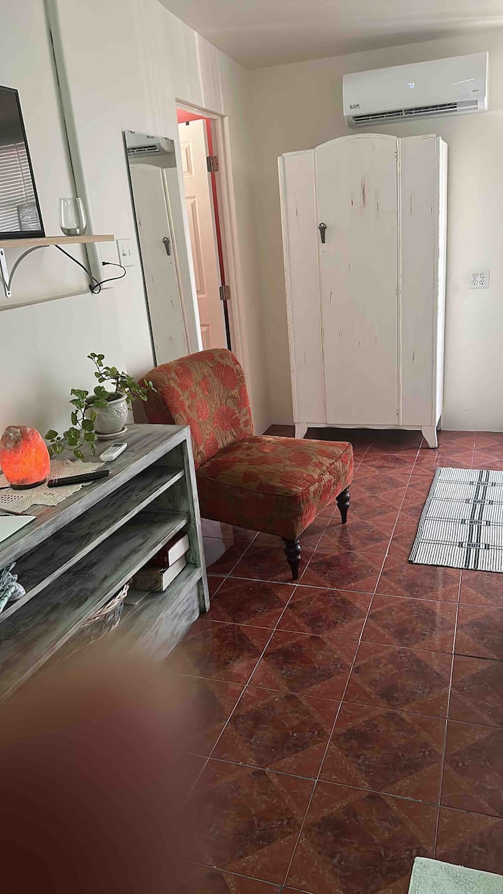 Cozy Guesthouse - Burbank, CA