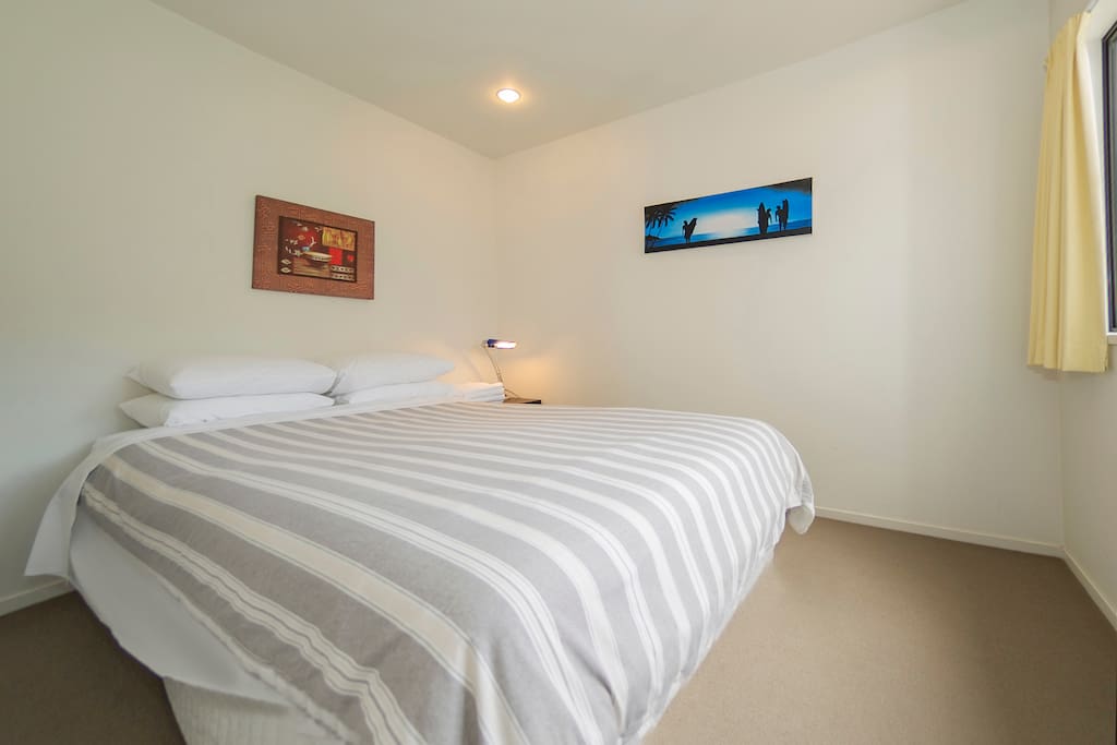 Queen Bedroom