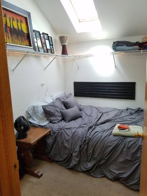 The Guest Bedroom. (The Room for Rent) Daylight photo.