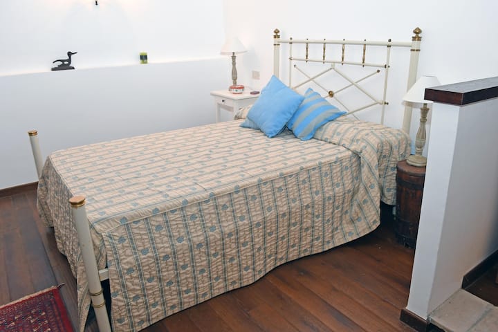 krevet soba prizemlje