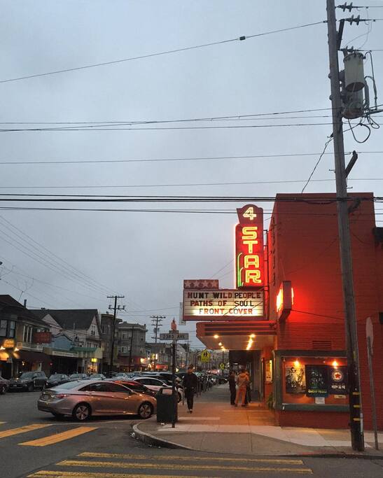 Photo of Four Star Theatre in Richmond District