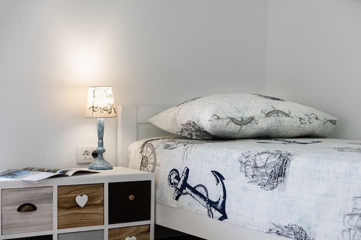 غرفة النوم 2