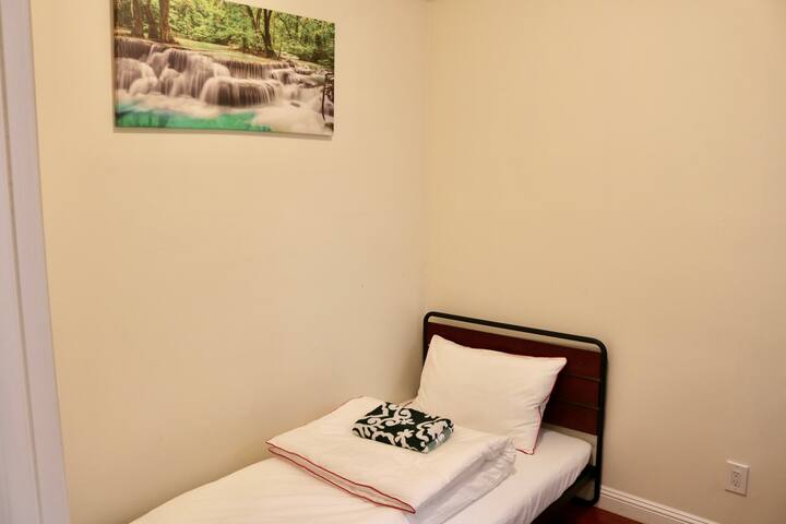 Hacknsleep managed Airbnb listing 3