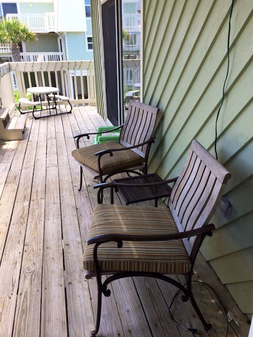 Relaxing deck right off the kitchen/dining room.
