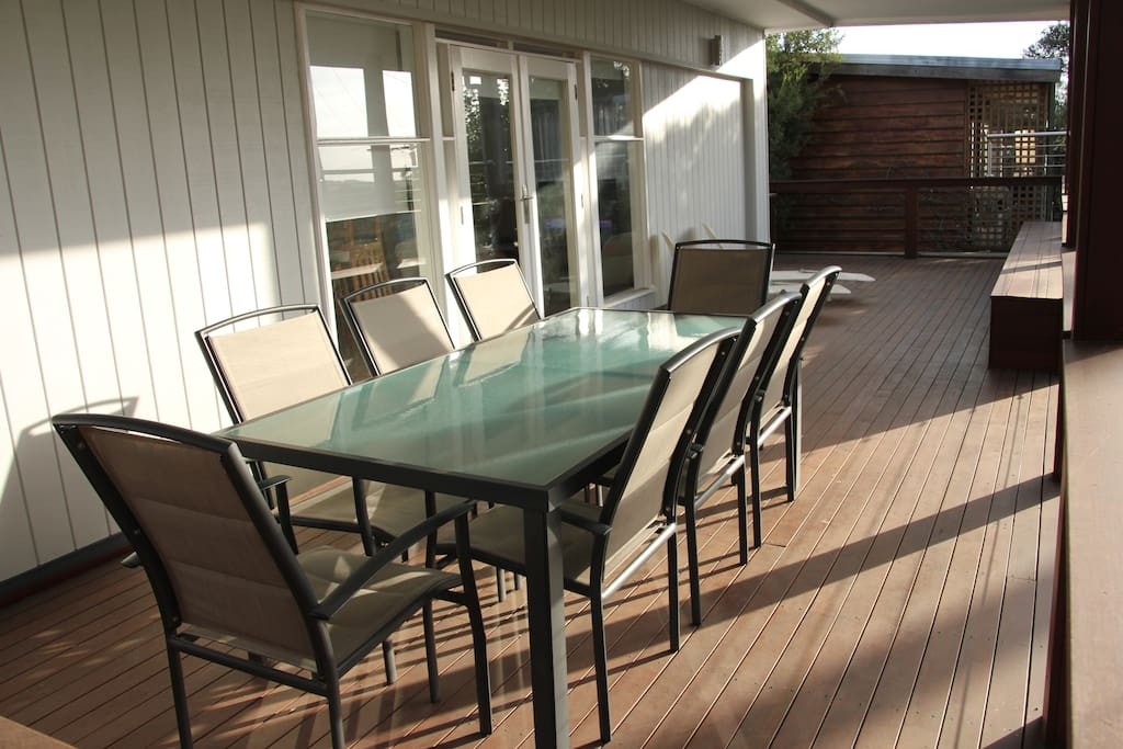 Sun Deck Balcony with BBQ facilities overlooking Tree Tops.