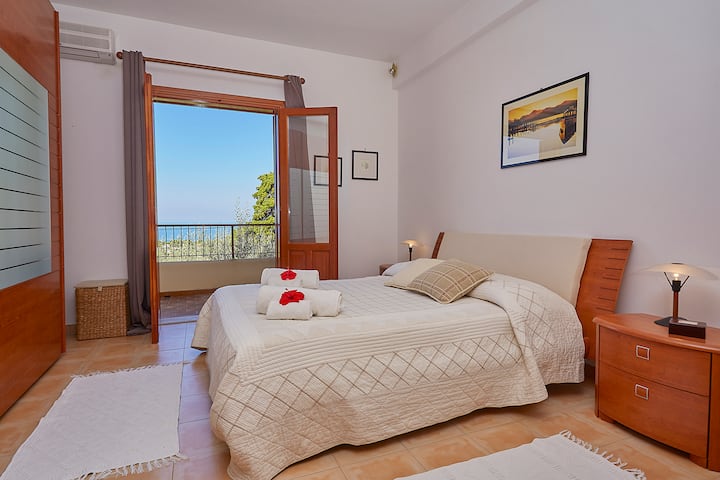 3^ נוף לים בחדר השינה