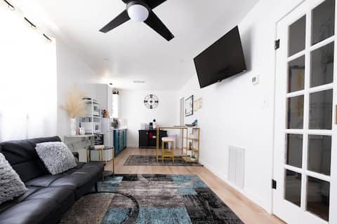 Studio Collin. Ideal DT property 4 work/play/relax