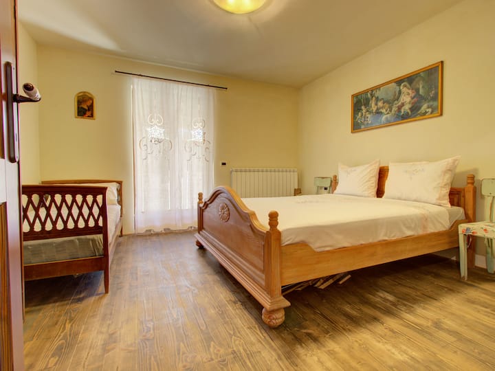 Основна спалня