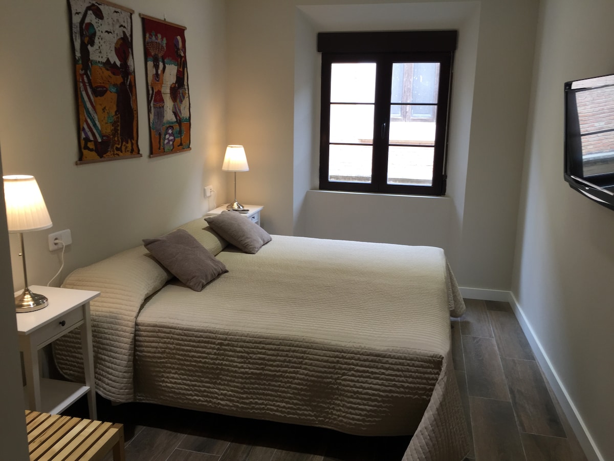 Spálňa 1 en suite, 2 jednolôžka 