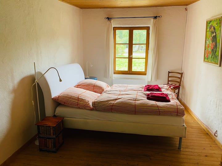 Schlafzimmer 1