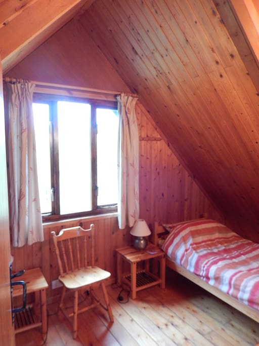 Upstairs Bedroom 1
