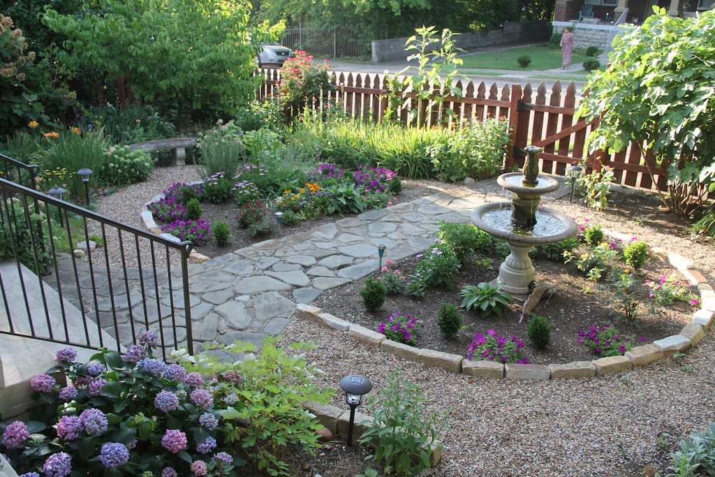 English garden in front