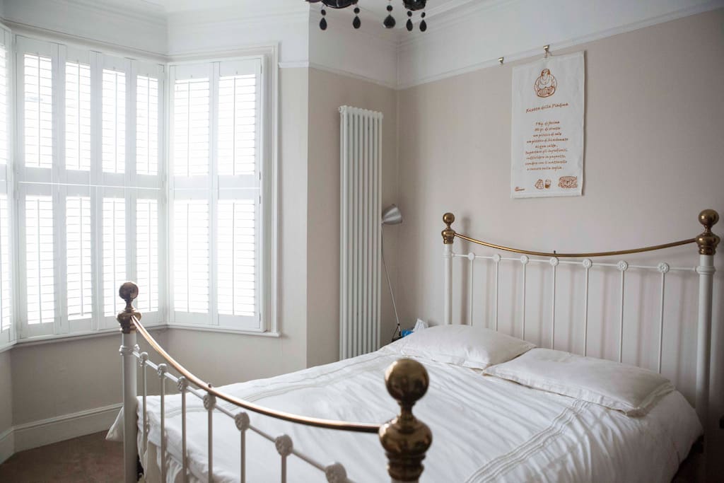 DOUBLE ROOM