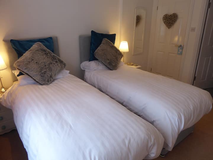 Top 9 Airbnb Vacation Rentals In Beaconsfield, United Kingdom Updated