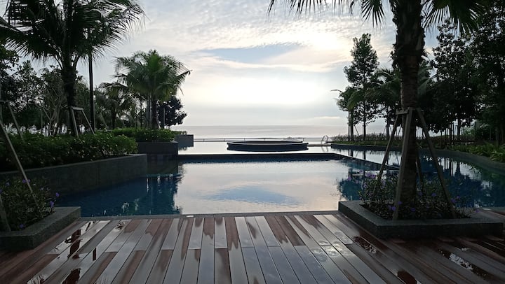 Pools with seaview, Kuantan