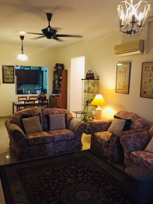 Living Room , Dinning Table & Open Kitchen