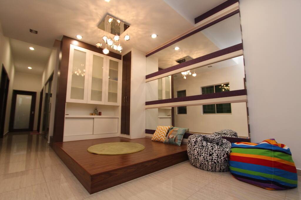 Chit Chat Area