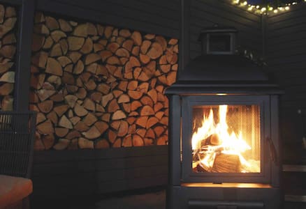 Chester Exclusive Private Location near Zoo & City