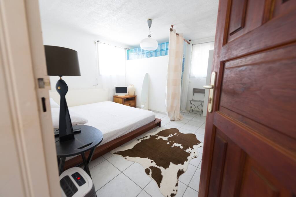Pomme Kanel : Entrée chambre