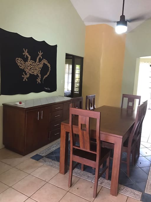 Dining room table can seat 6 persons