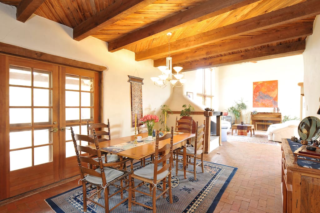Dining Room available to guests