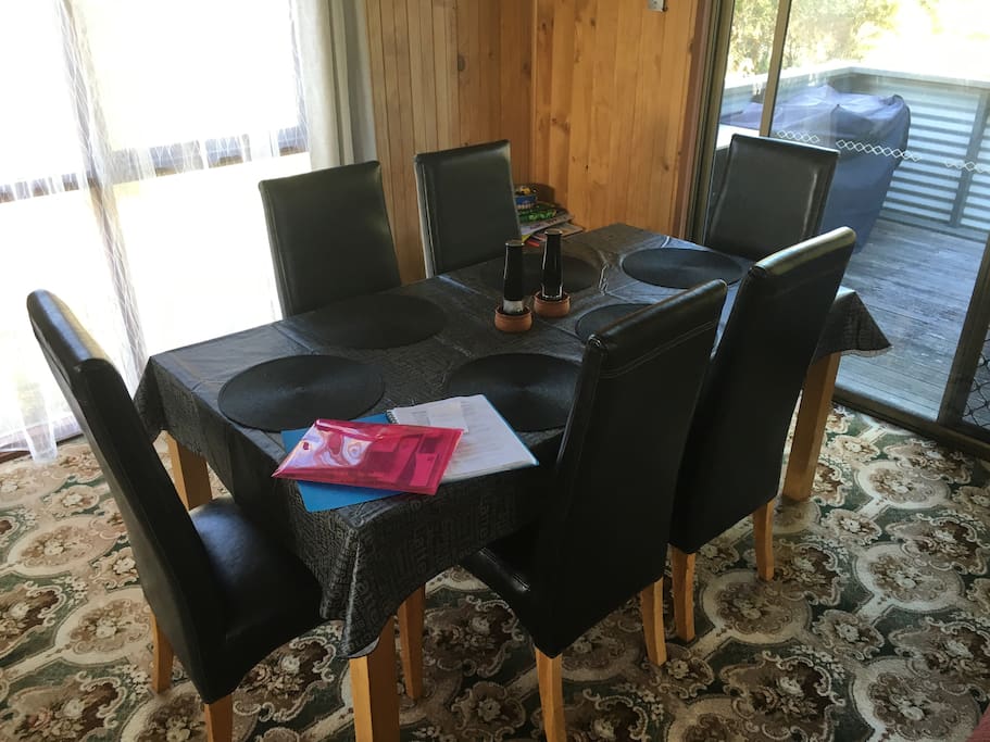 Dining area - deck with bbq through sliding doors