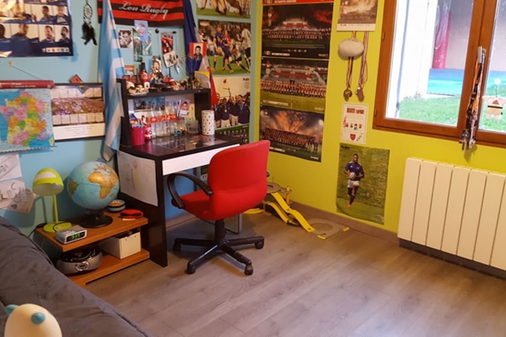 Chambre avec vue sur le jardin