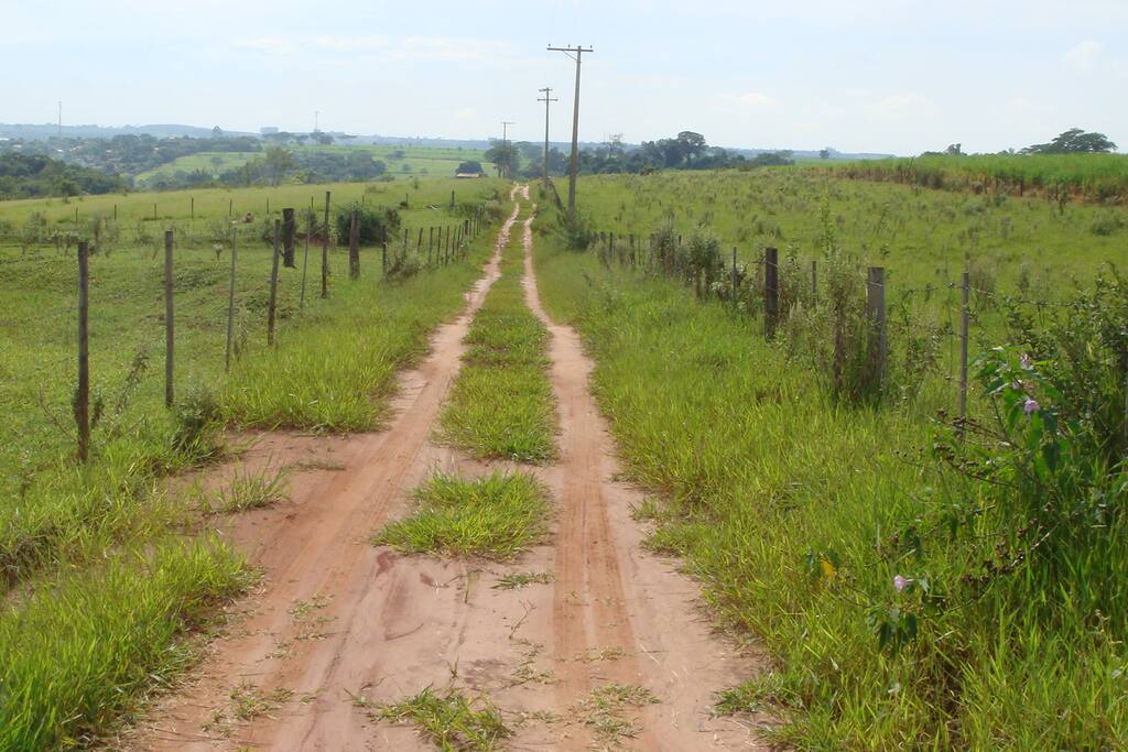 Somente 2.5 Km da saida 427 da Rod. Washington Luiz.