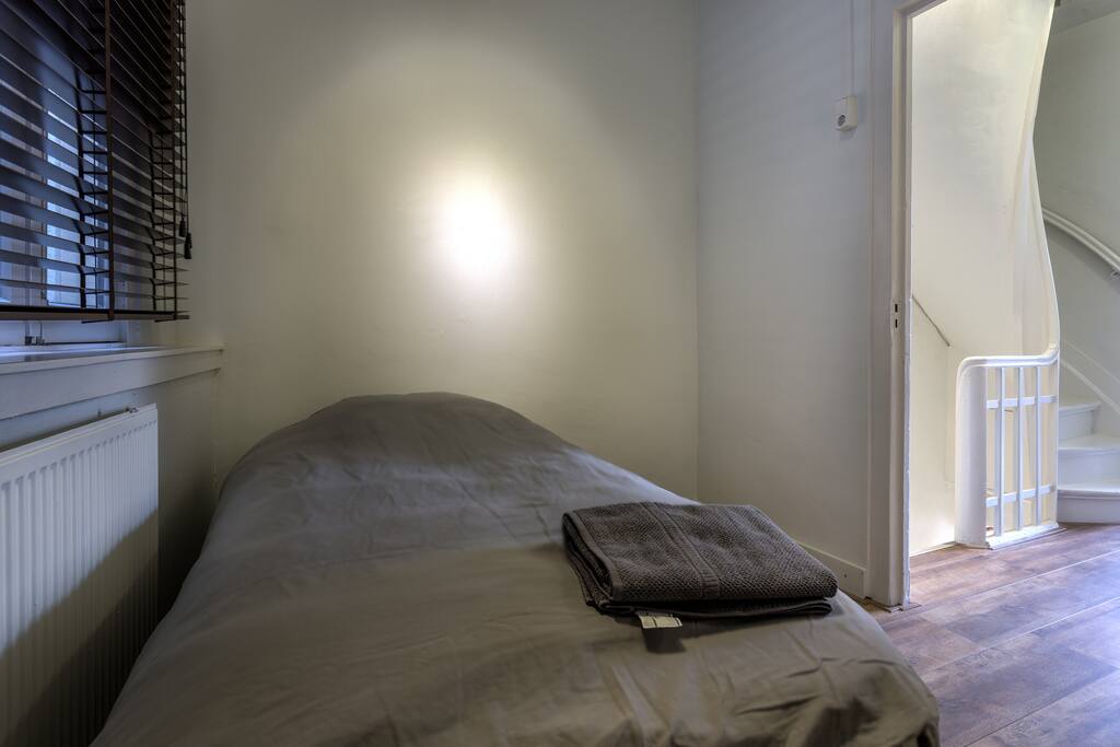 room1
