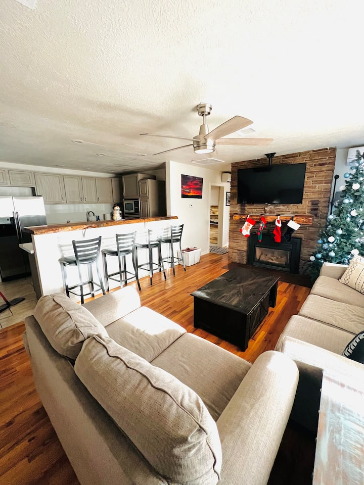 Home With An Unforgettable Experience - フラッグスタッフ, AZ