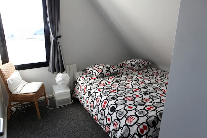 საძინებელი 1