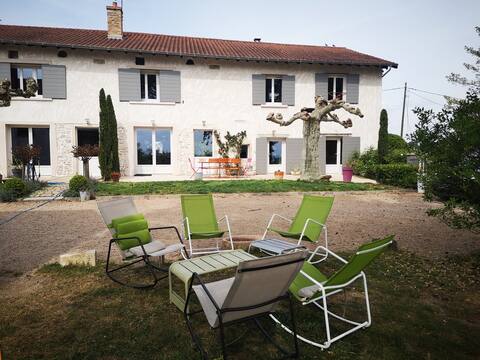 gîte d 'Agathe  de Groupe PMR A/C near Lyon
