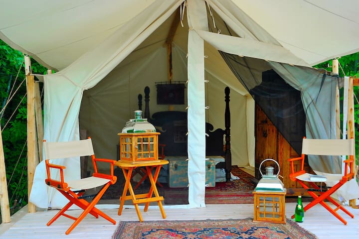 Off Grid Luxury Camping for Two:"Into the Woods"