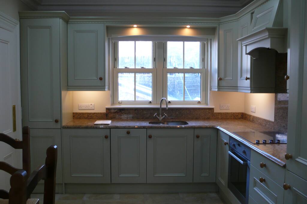 Modern, well-equipped kitchen