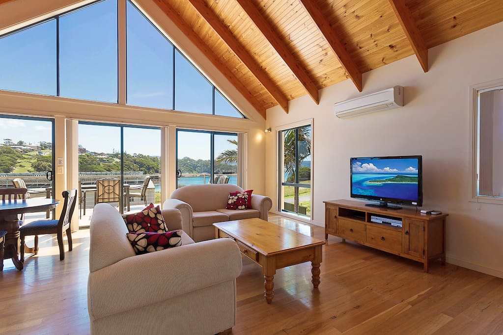 Lounge room