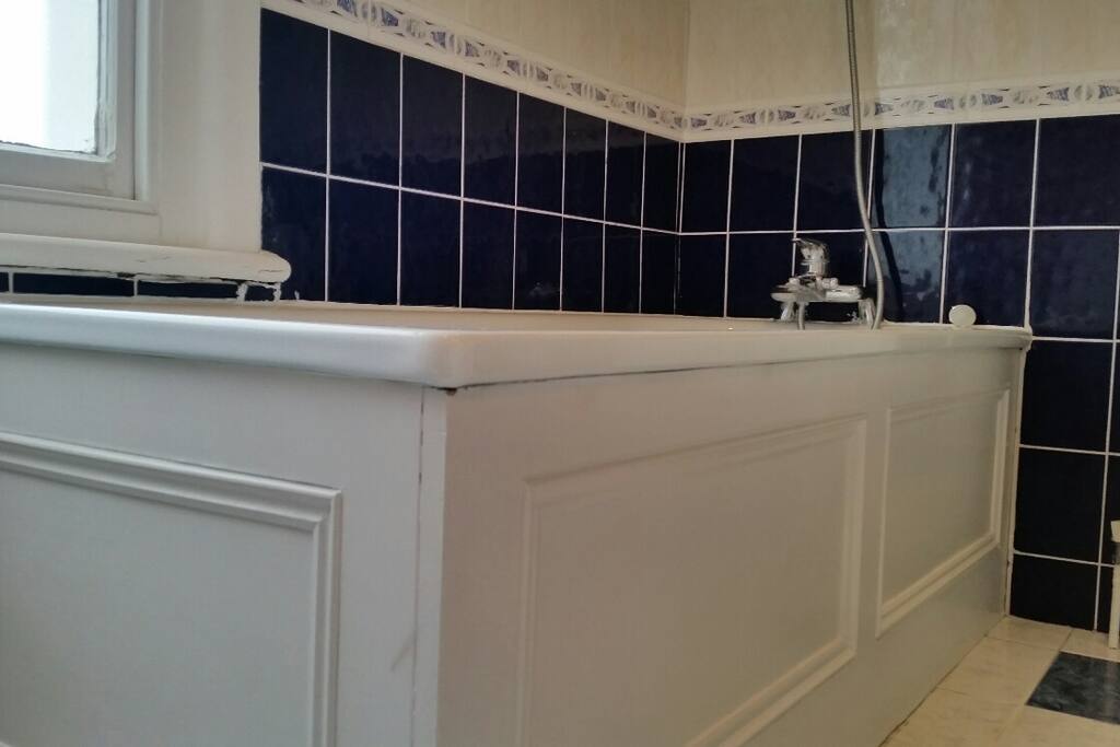 Bathroom - bathtub