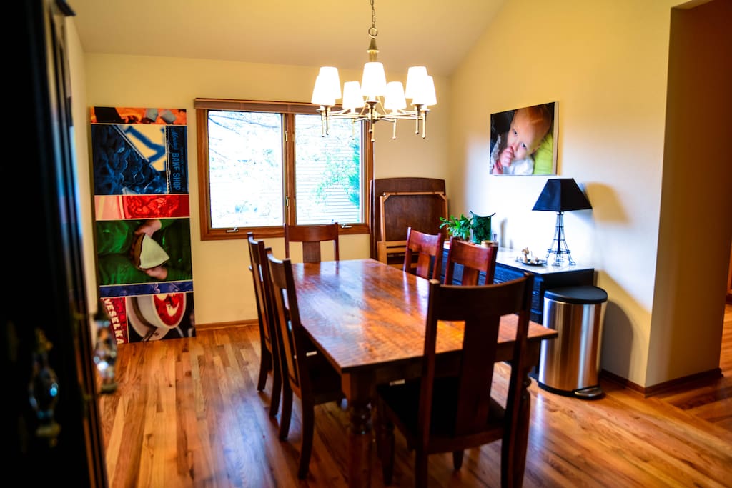 Dining room - seats 6 but more chairs can be added