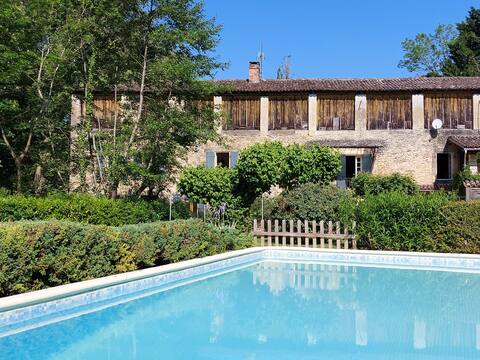 Paper mill in the heart of Périgord with pool