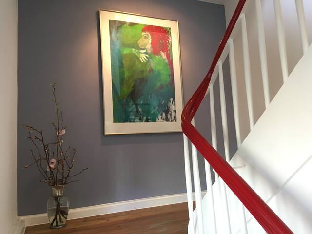 Wonderful historic townhouse gallery image 3