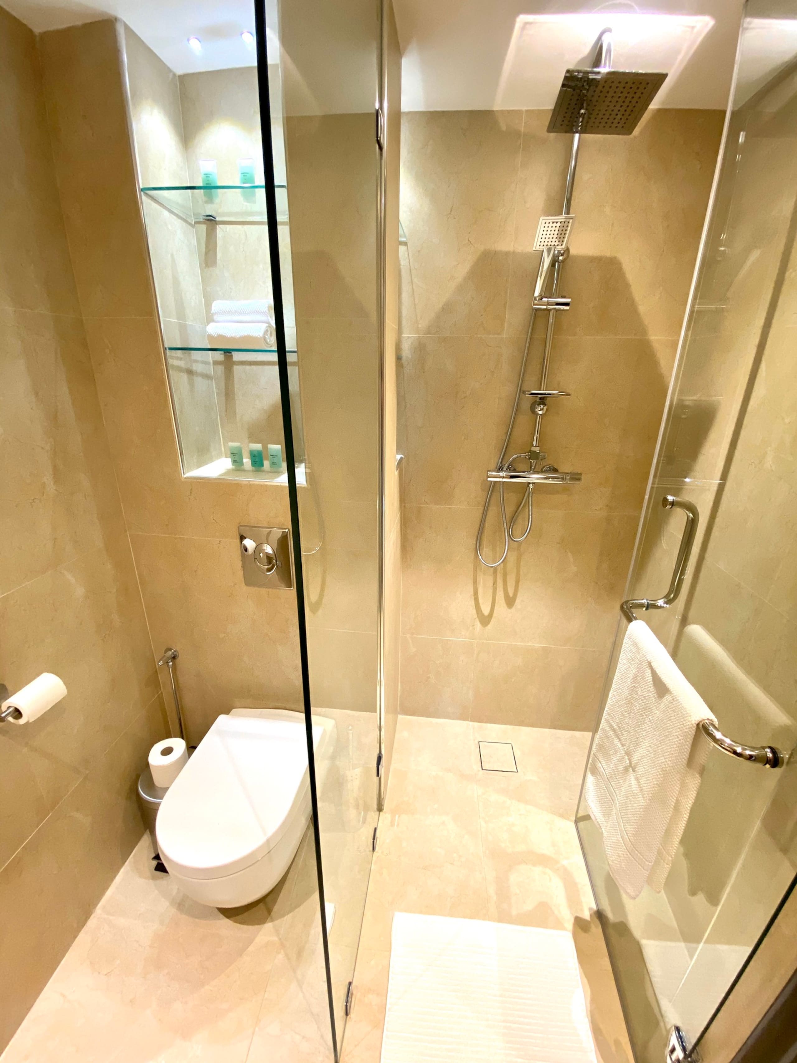 Home in Kailua-Kona · ★4.33 · 2 bedrooms · 3 beds · 2 private baths - Image 13