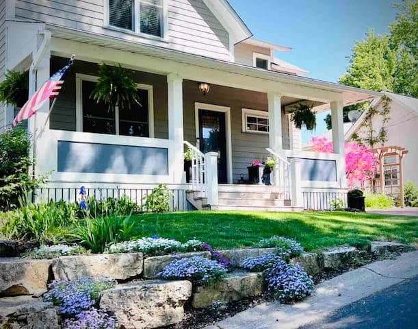 Cottage in the Alley, River View, Stillwater gallery image 2