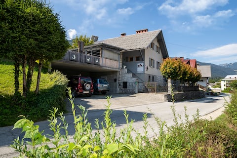 Apartmaji Rauter: Oasis with Garden