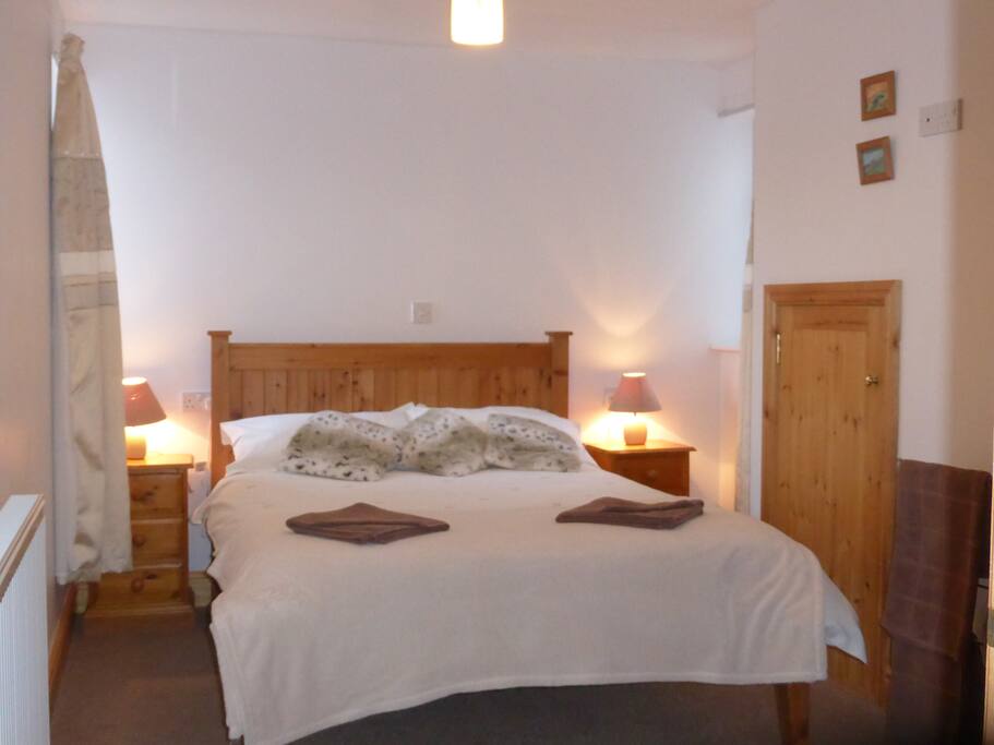 Ground Floor Double Bedroom with En Suite