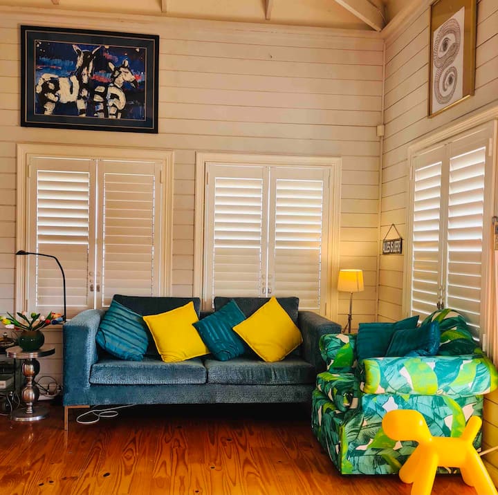 New Exquisite 6-sleeper Hideaway - Wolseley