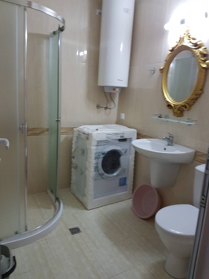 e85f958a-4959-49d3-aeaf-1fcb301ee678.jpg?aki_policy=xx_large