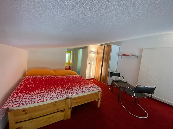 საძინებელი 2