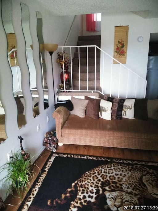 Front room-Livingroom