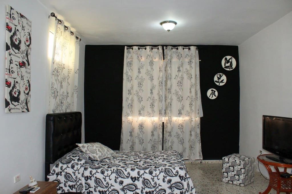 Other view of the bedroom