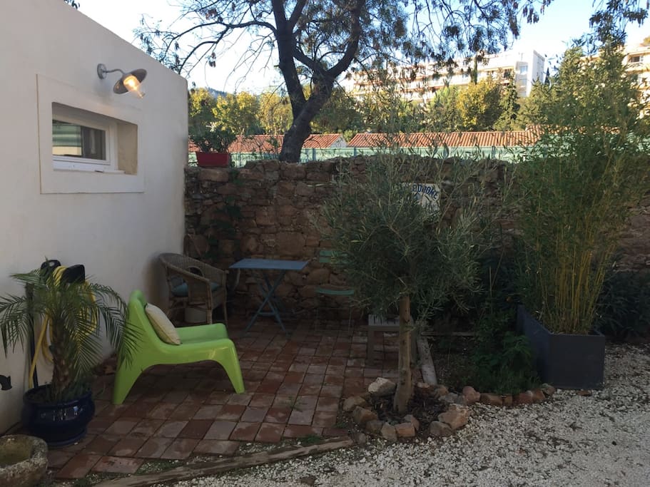 Votre terrasse-jardinet